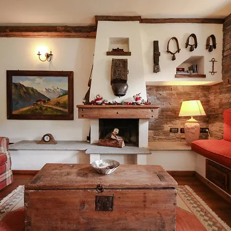 Villa Courmayeur Mont Blanc Apricot Villa Pré-Saint-Didier