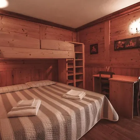Courmayeur Mont Blanc Apricot Villa *