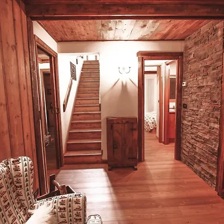 Courmayeur Mont Blanc Apricot Villa *