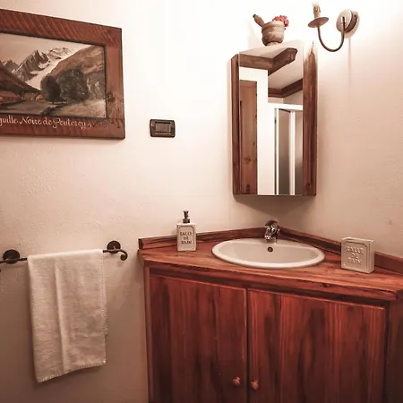 Courmayeur Mont Blanc Apricot Villa