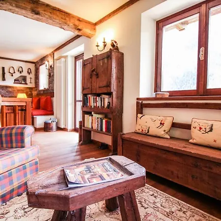 Courmayeur Mont Blanc Apricot Villa Villa *