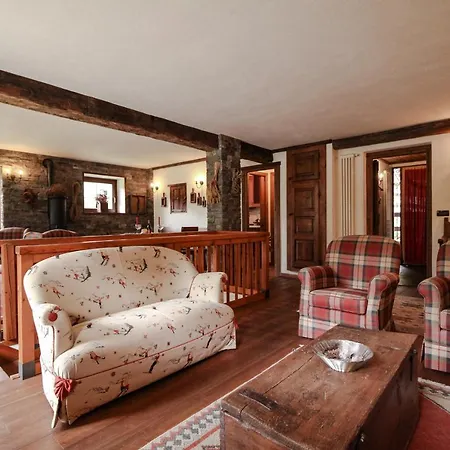 Courmayeur Mont Blanc Apricot Villa *