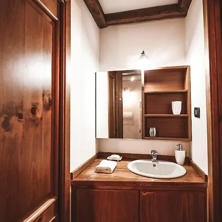 Courmayeur Mont Blanc Apricot Villa