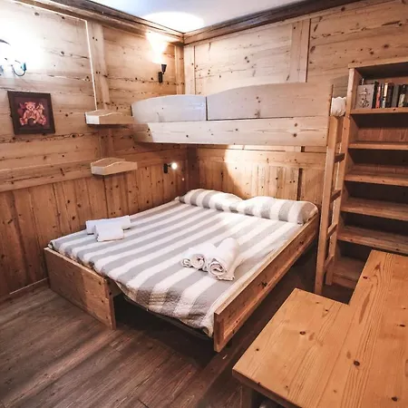 Courmayeur Mont Blanc Apricot Villa Villa